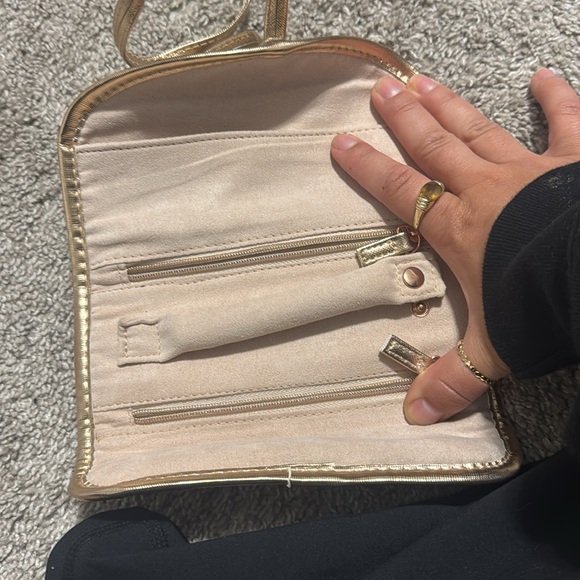 Kendra Scott jewelry roll up - Picture 2 of 3